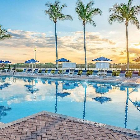 Отель Kasa Wellington South Florida Экстерьер фото