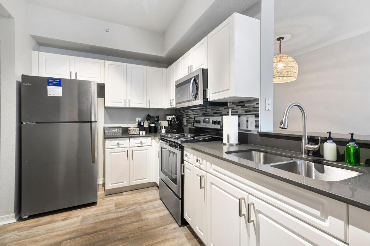 Отель Kasa Wellington South Florida Номер фото